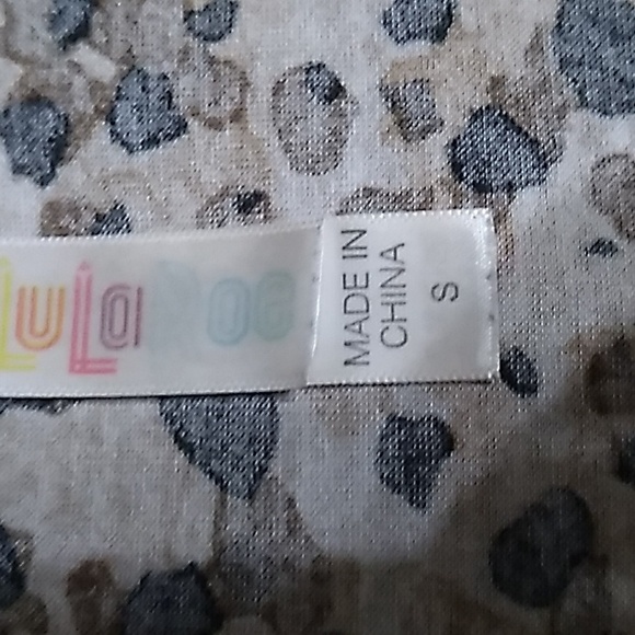 Lot of 6 LuLaRoe classic tees - Picture 2 of 5